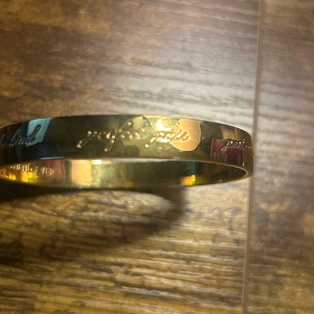 Kate Spade NY Best Friend Ever Bangle – Gold-Tone Bracelet with Engraved Sayings - Picture 5 of 9